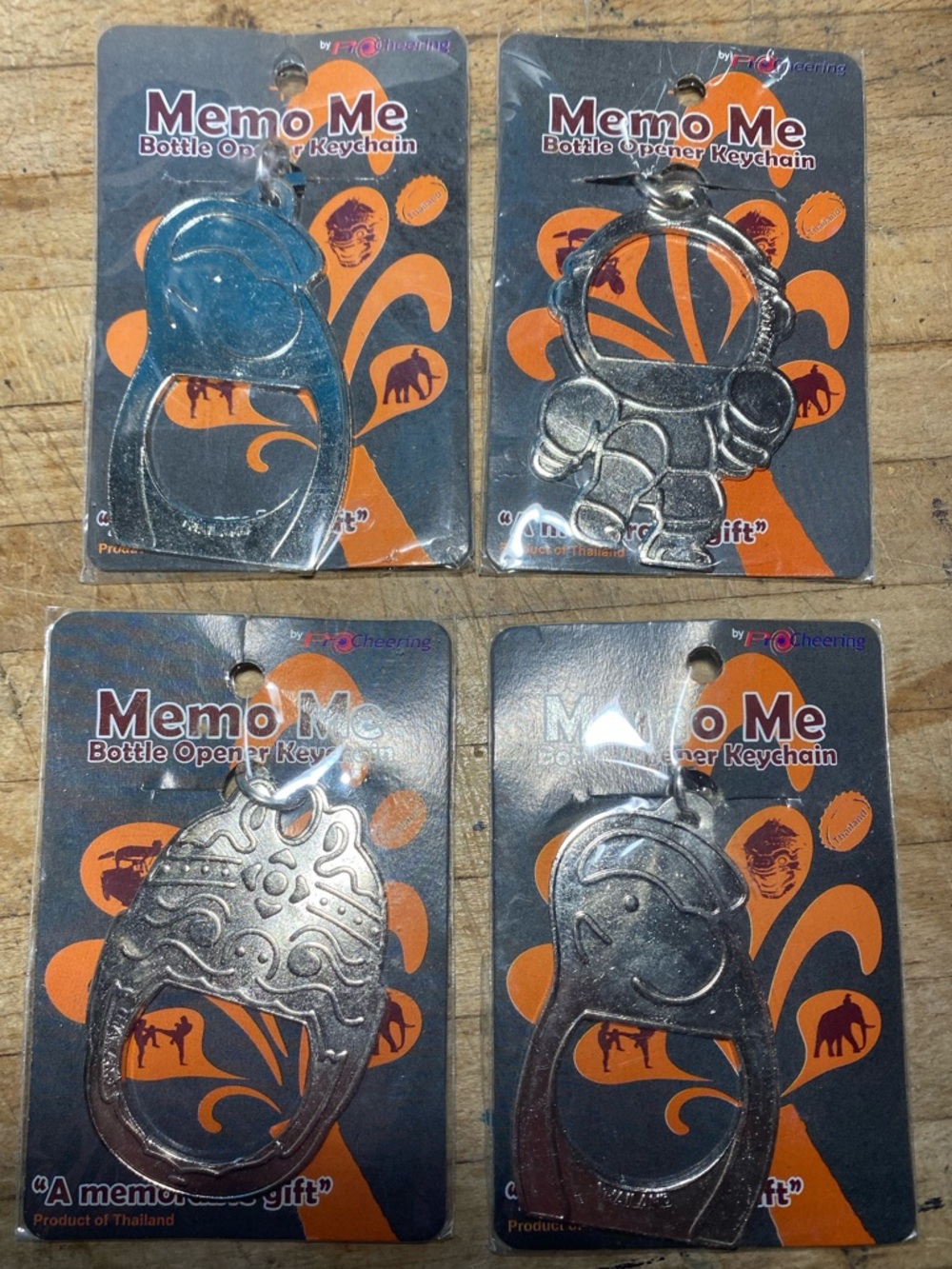 Lot of 4 Memo Me Metal Keychains NWT